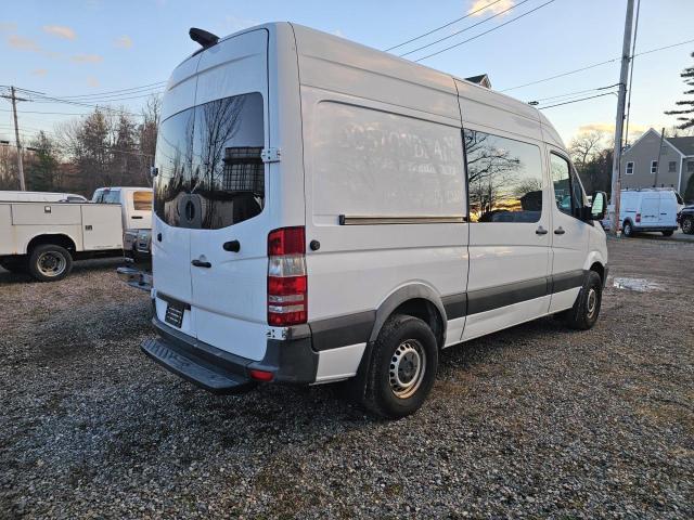 Photo 4 from auction – 2017 MERCEDES-BENZ SPRINTER 2 with VIN WD3PE7CD6HP527819
