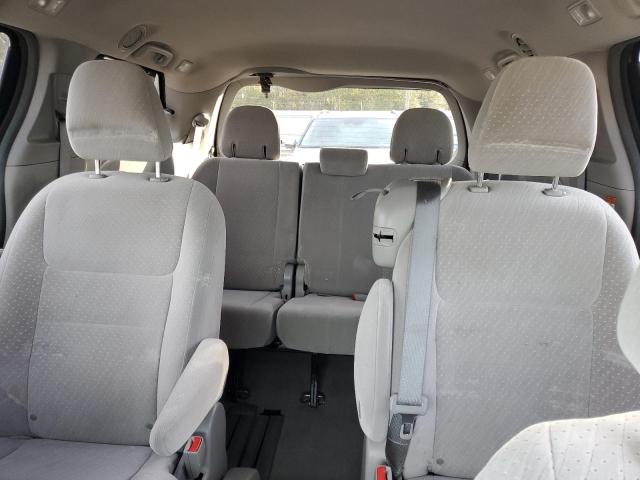Photo 10 from auction – 2018 TOYOTA SIENNA LE with VIN 5TDKZ3DC5JS953600