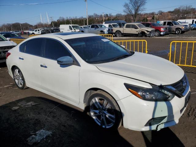 Photo 4 from auction – 2017 NISSAN ALTIMA 3.5 with VIN 1N4BL3APXHC290213
