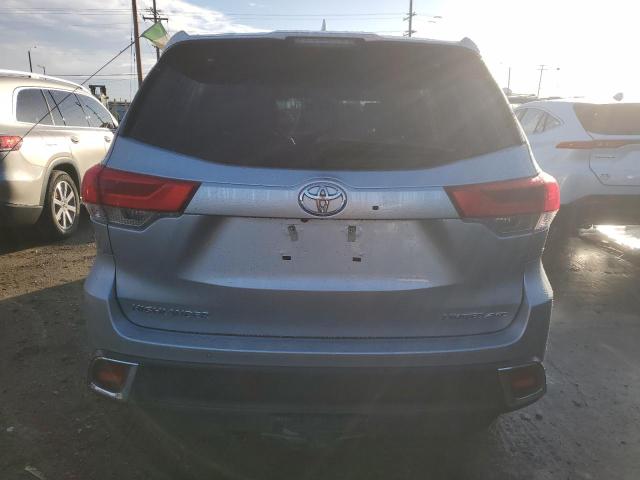 Photo 6 from auction – 2019 TOYOTA HIGHLANDER with VIN 5TDDZRFH9KS920170