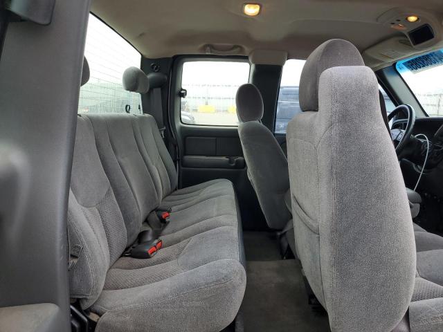 Photo 10 from auction – 2003 CHEVROLET SILVERADO with VIN 2GCEC19V131102059