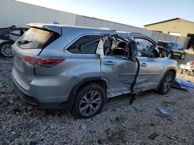 Photo 3 from auction – 2016 TOYOTA HIGHLANDER with VIN 5TDBKRFH1GS306488