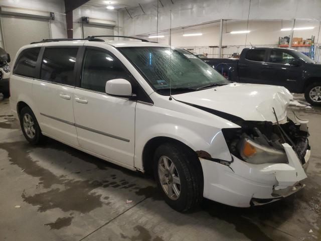 Photo 4 from auction – 2010 CHRYSLER TOWN & COU with VIN 2A4RR5D1XAR213939