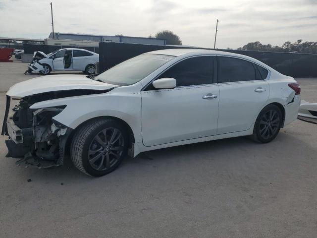 NISSAN ALTIMA 2.5 2018 with VIN 1N4AL3AP2JC279756 - Photo from auction