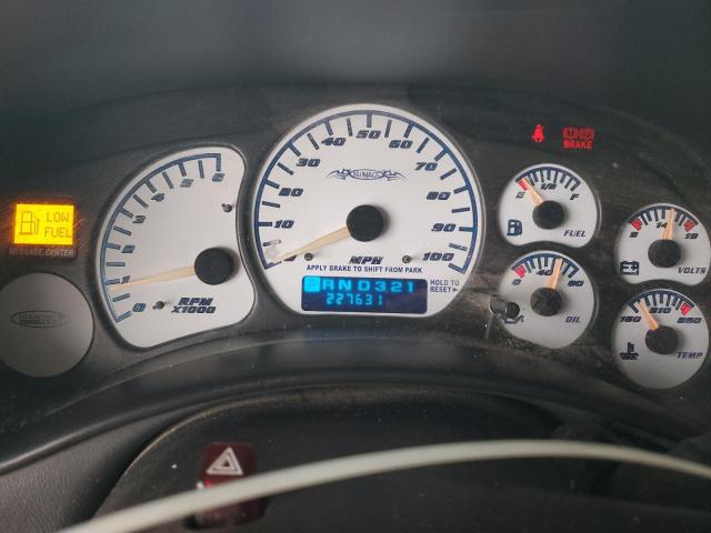 Photo 9 from auction – 2002 CHEVROLET SILVERADO with VIN 1GCEC19V12Z301974
