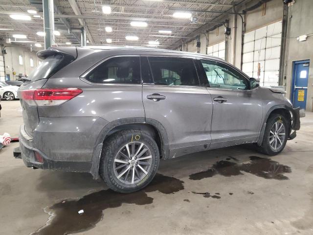 Photo 3 from auction – 2018 TOYOTA HIGHLANDER with VIN 5TDJZRFH2JS813866