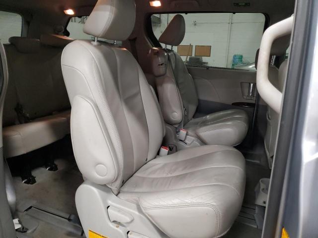 Photo 11 from auction – 2013 TOYOTA SIENNA XLE with VIN 5TDYK3DC0DS284543