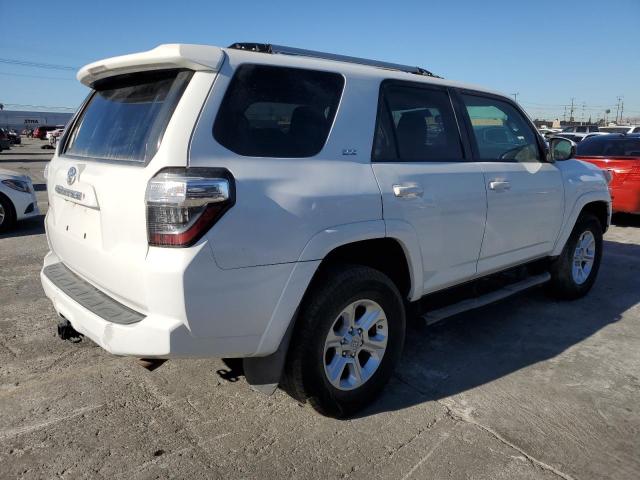 Photo 3 from auction – 2018 TOYOTA 4RUNNER SR with VIN JTEBU5JR1J5529030