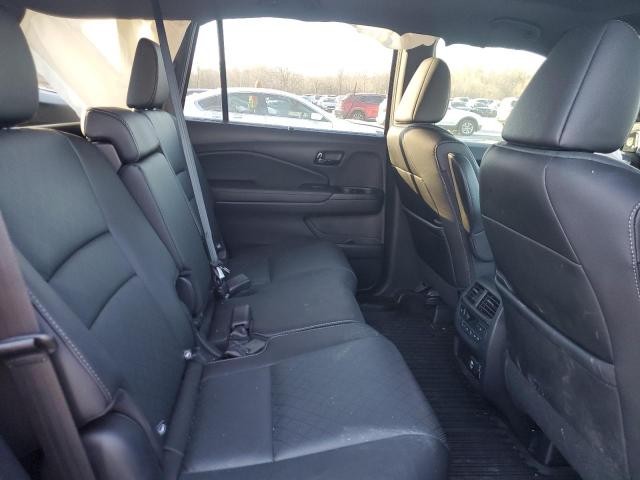 Photo 11 from auction – 2023 HONDA PASSPORT E with VIN 5FNYF8H02PB014854