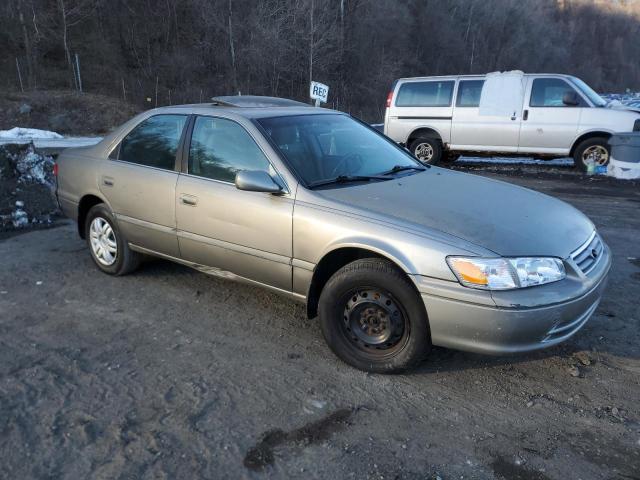 Photo 4 from auction – 2000 TOYOTA CAMRY with VIN 4T1BG22K5YU685238