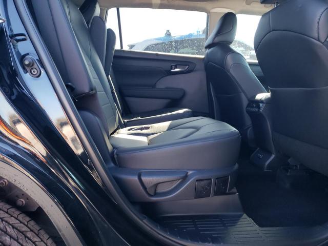Photo 11 from auction – 2023 TOYOTA HIGHLANDER with VIN 5TDKDRAH1PS523251