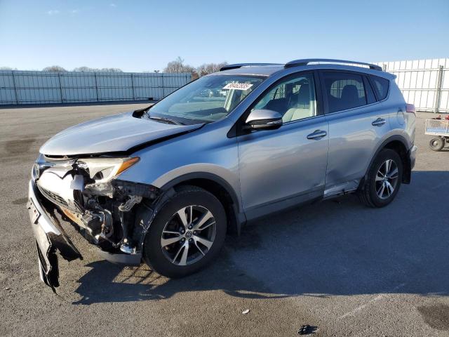 Photo 1 from auction – 2017 TOYOTA RAV4 XLE with VIN 2T3RFREV0HW611751
