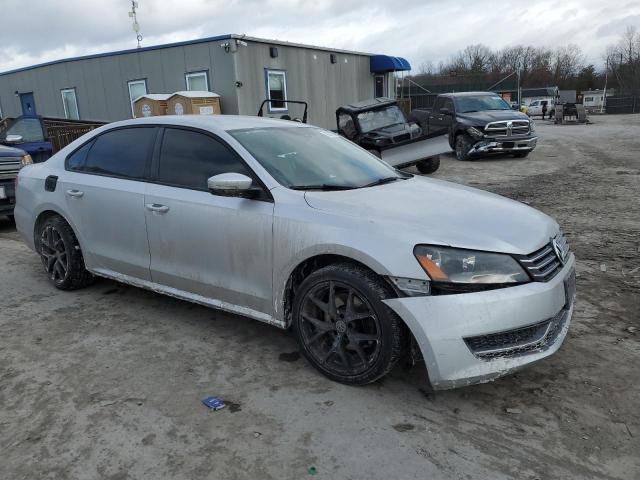 Photo 4 from auction – 2014 VOLKSWAGEN PASSAT S with VIN 1VWAT7A35EC027761