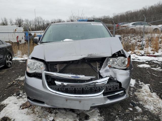 Photo 5 from auction – 2016 CHRYSLER TOWN & COU with VIN 2C4RC1BG8GR247118