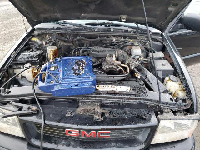 Photo 12 from auction – 2000 CHEVROLET BLAZER with VIN 1GNCT18W1YK151830