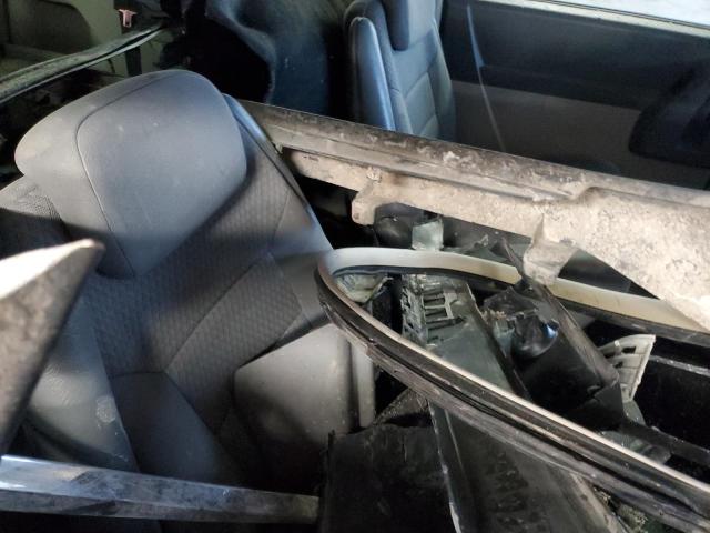 Photo 11 from auction – 2010 CHRYSLER TOWN & COU with VIN 2A4RR5D10AR298368