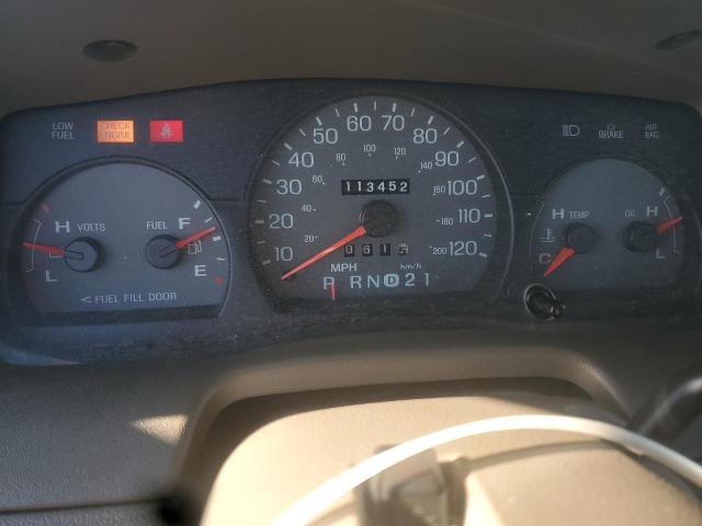 Photo 9 from auction – 2002 MERCURY GRAND MARQ with VIN 2MEFM75W92X664935