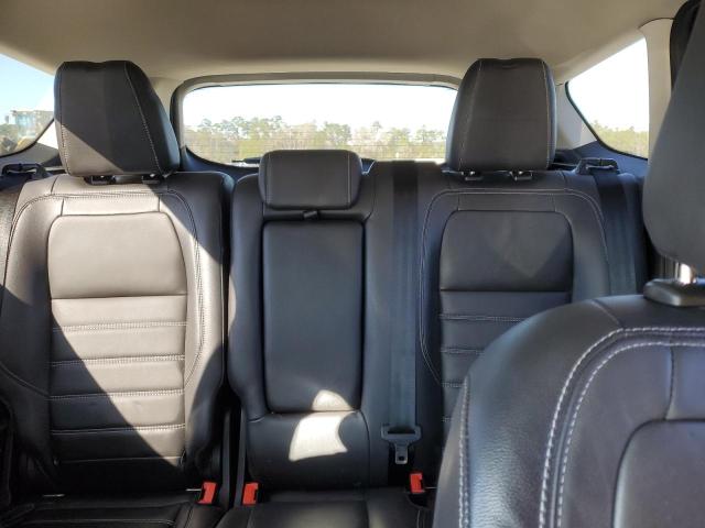 Photo 10 from auction – 2018 FORD ESCAPE SEL with VIN 1FMCU0HD0JUD13855