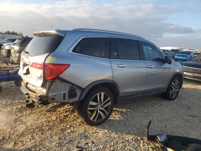 Photo 3 from auction – 2017 HONDA PILOT TOUR with VIN 5FNYF6H96HB038966