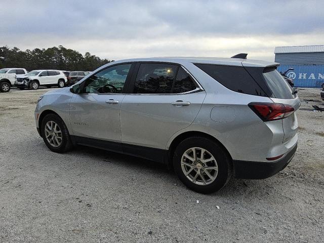 Photo 2 from auction – 2022 CHEVROLET EQUINOX LT with VIN 2GNAXJEV7N6136805