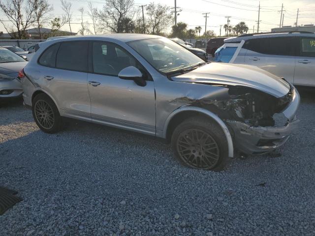 Photo 4 from auction – 2017 PORSCHE CAYENNE with VIN WP1AA2A21HKA87497