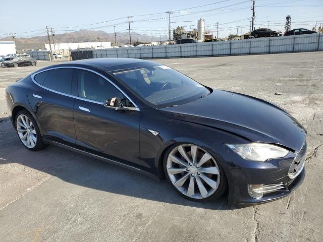 Photo 4 from auction – 2013 TESLA MODEL S with VIN 5YJSA1DP2DFP14075