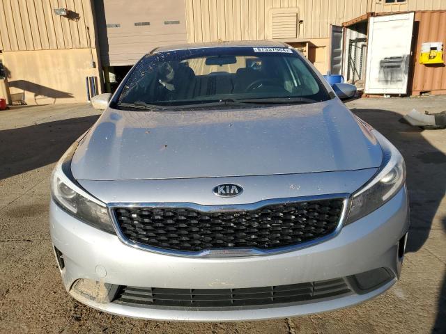 Photo 5 from auction – 2017 KIA FORTE LX with VIN 3KPFK4A78HE063583