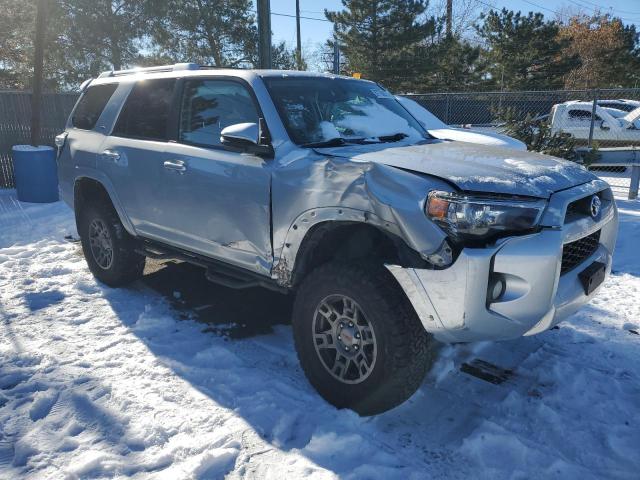 Photo 4 from auction – 2016 TOYOTA 4RUNNER SR with VIN JTEBU5JR1G5388663