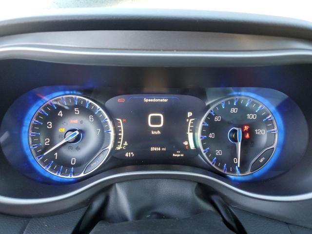 Снимка 9 от търг – 2023 CHRYSLER PACIFICA T с VIN 2C4RC1BG1PR627398