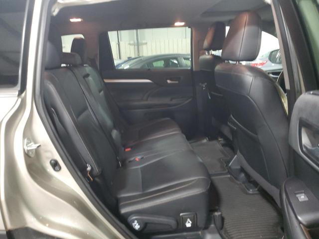 Photo 11 from auction – 2016 TOYOTA HIGHLANDER with VIN 5TDJKRFH8GS230389