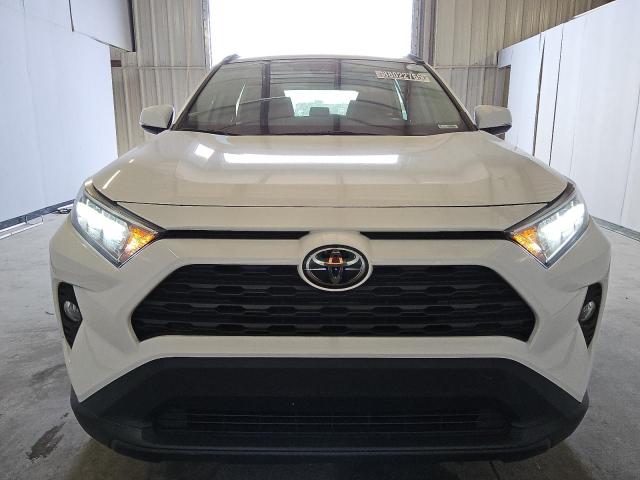 Photo 5 from auction – 2021 TOYOTA RAV4 XLE with VIN 2T3W1RFV1MC145291