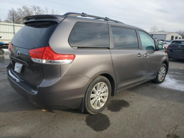 Photo 3 from auction – 2013 TOYOTA SIENNA LE with VIN 5TDJK3DC8DS056503