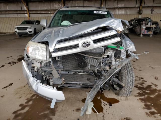 Photo 5 from auction – 2004 TOYOTA 4RUNNER SR with VIN JTEBT14R748017881