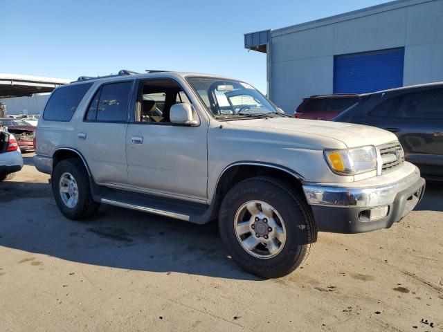Photo 4 from auction – 2000 TOYOTA 4RUNNER SR with VIN JT3GN86R8Y0153360