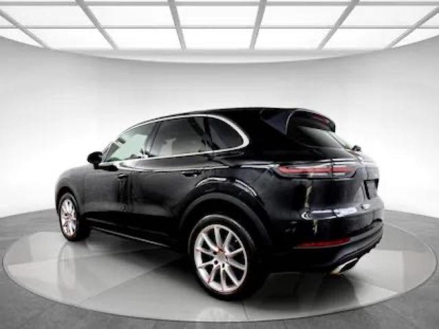 Фото 3 с аукциона – 2019 PORSCHE CAYENNE с VIN WP1AA2AY8KDA122XX