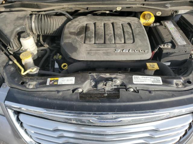 Photo 12 from auction – 2016 CHRYSLER TOWN & COU with VIN 2C4RC1BG6GR185864