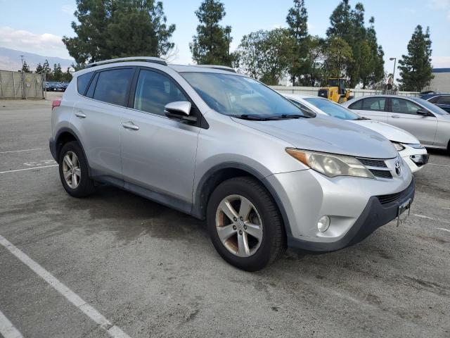 Photo 4 from auction – 2014 TOYOTA RAV4 XLE with VIN 2T3RFREV7EW138961