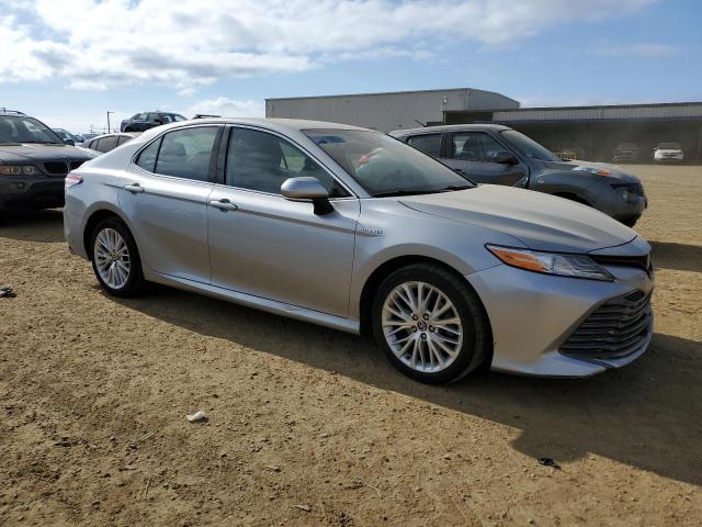 Photo 4 from auction – 2020 TOYOTA CAMRY XLE with VIN 4T1F31AK2LU528039