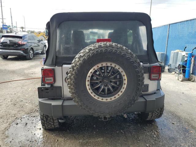 Photo 6 from auction – 2016 JEEP WRANGLER U with VIN 1C4BJWDG5GL180231