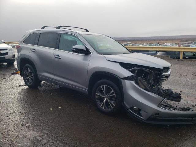 Photo 4 from auction – 2016 TOYOTA HIGHLANDER with VIN 5TDJKRFH1GS342502