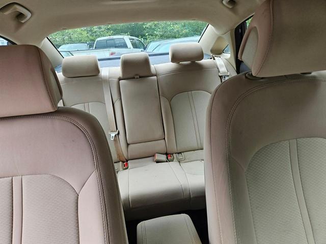 Photo 10 from auction – 2015 HYUNDAI SONATA SE with VIN 5NPE24AF7FH249935