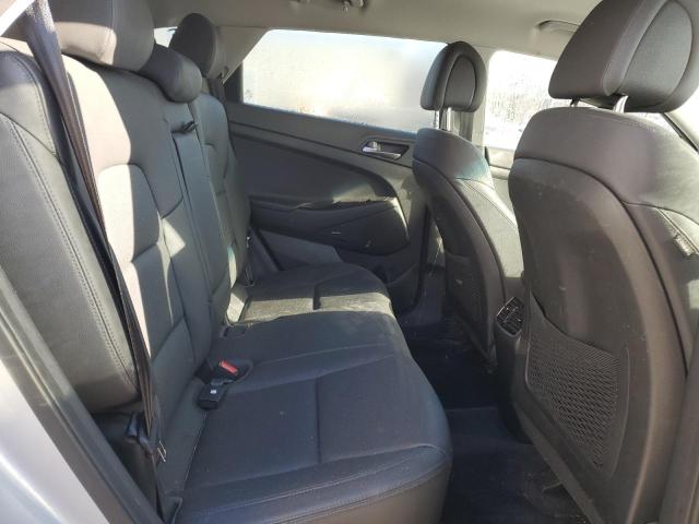 Photo 11 from auction – 2017 HYUNDAI TUCSON LIM with VIN KM8J33A4XHU396307