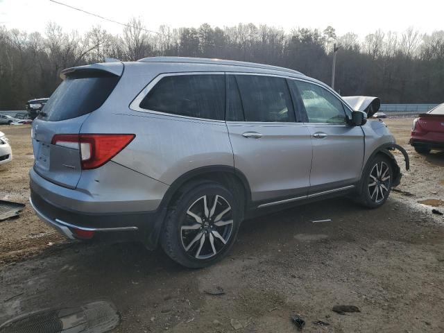 Photo 3 from auction – 2019 HONDA PILOT TOUR with VIN 5FNYF5H6XKB034135