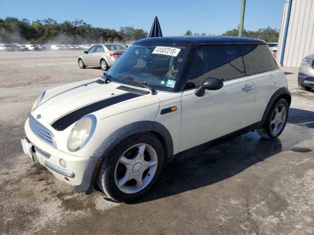 MINI COOPER 2003 with VIN WMWRC33423TJ51808 - Photo from auction