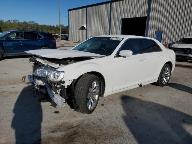CHRYSLER 300 LIMITE 2017 with VIN 2C3CCAAG1HH577461 - Photo from auction