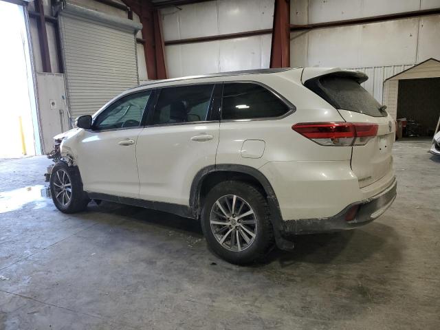 Photo 2 from auction – 2019 TOYOTA HIGHLANDER with VIN 5TDJZRFH3KS930535