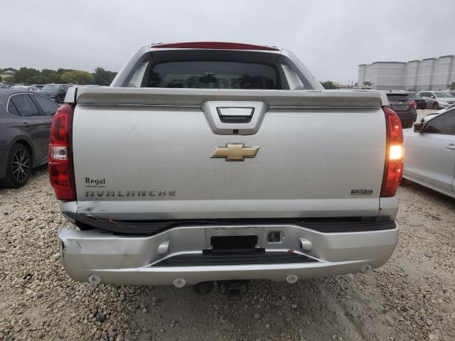Photo 6 from auction – 2011 CHEVROLET AVALANCHE with VIN 3GNTKFE37BG341995