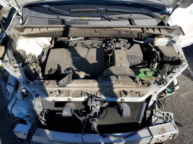 Снимка 12 от търг – 2017 TOYOTA HIGHLANDER с VIN 5TDKZRFH3HS199201