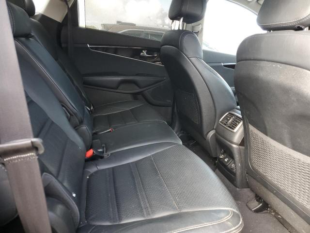 Photo 11 from auction – 2016 KIA SORENTO EX with VIN 5XYPH4A51GG163883