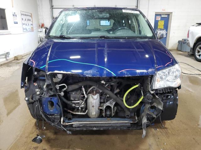 Photo 5 from auction – 2015 CHRYSLER TOWN & COU with VIN 2C4RC1CG4FR583121